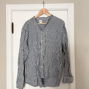 Gap Striped Button Up Shirt (Blue and White Linen)
